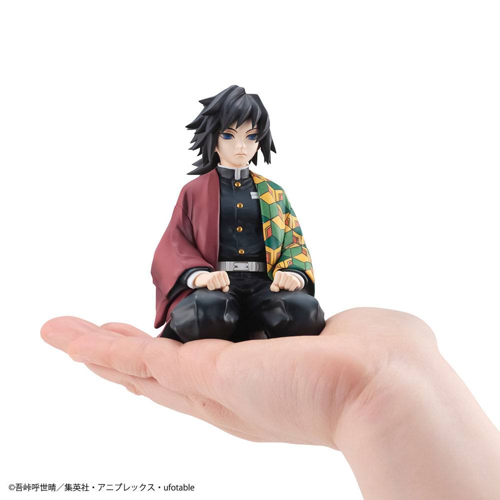Giyu Tomioka Palm Size DX / MegaHouse, 9 cm