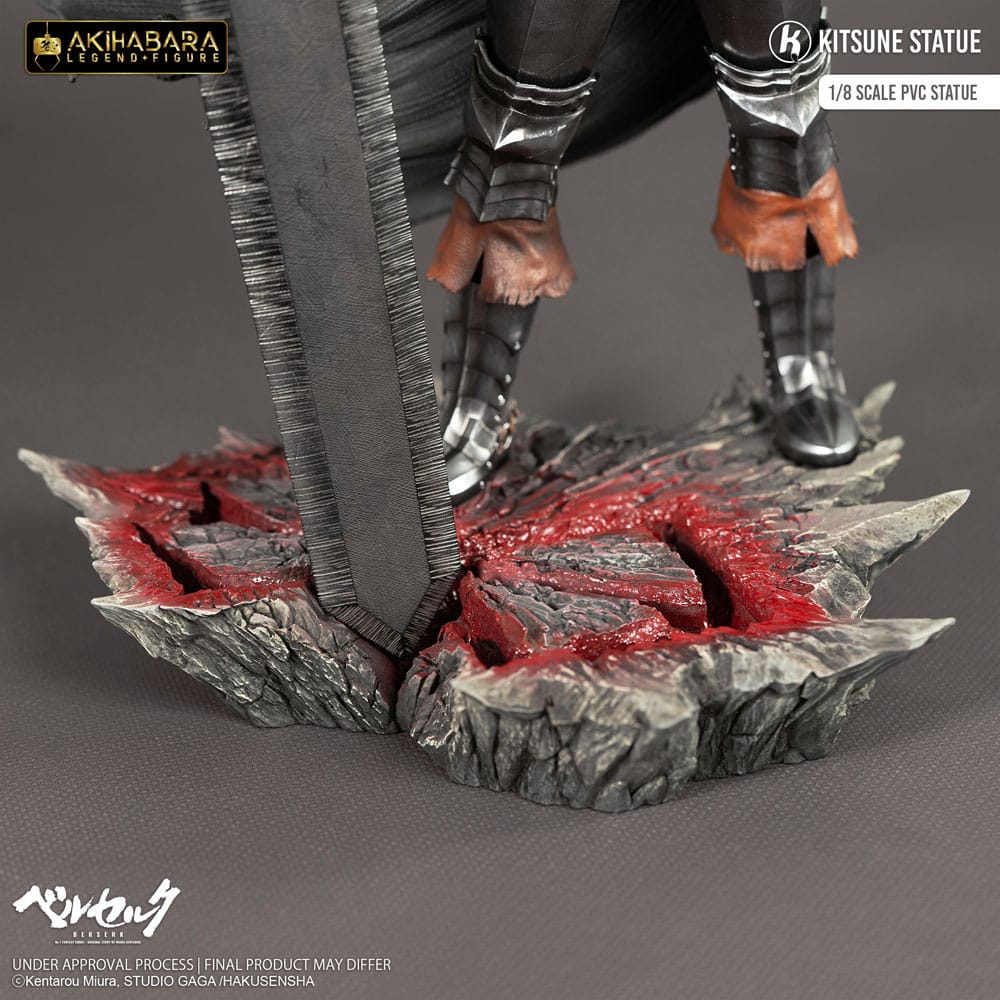 Guts / Berserk Akihabara Legend Figure PVC Statue / Kitsune Statue / 30 cm