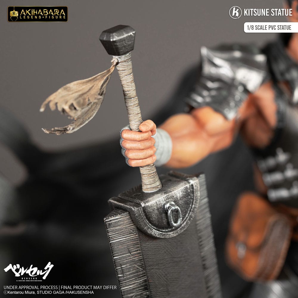 Guts / Berserk Akihabara Legend Figure PVC Statue / Kitsune Statue / 30 cm
