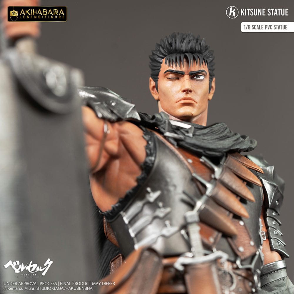 Guts / Berserk Akihabara Legend Figure PVC Statue / Kitsune Statue / 30 cm