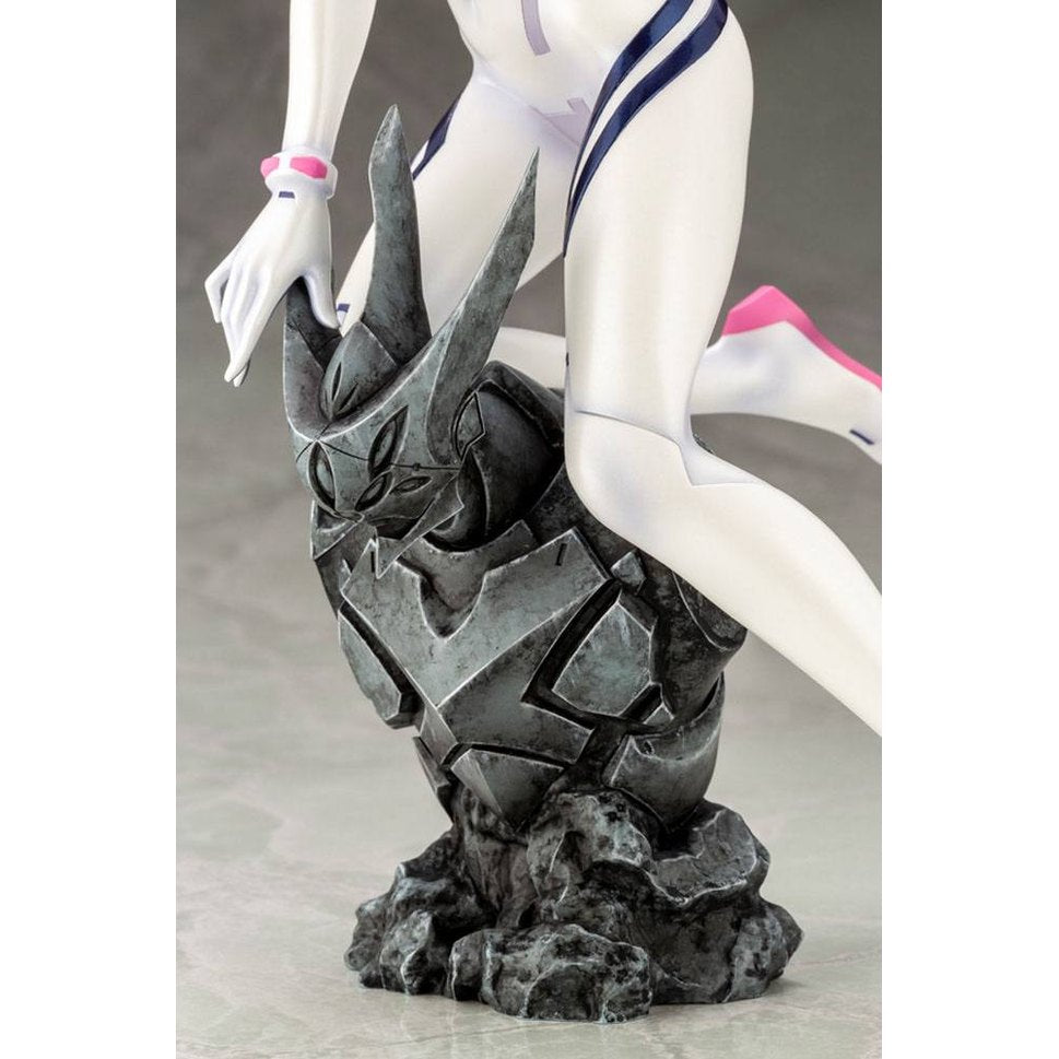 Mari Makinami Statue 23cm