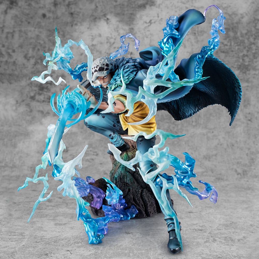 Trafalgar Law Statue / The Surgeon of Death Awaken Version / One Piece / Megahouse / 27 cm
