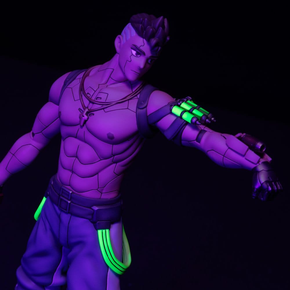 David Martinez Deluxe Figur / Cyberpunk: Edgerunners / Dark Horse Comics / 23 cm