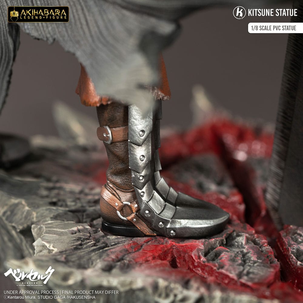 Guts / Berserk Akihabara Legend Figure PVC Statue / Kitsune Statue / 30 cm