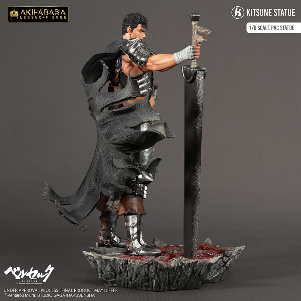 Guts / Berserk Akihabara Legend Figure PVC Statue / Kitsune Statue / 30 cm