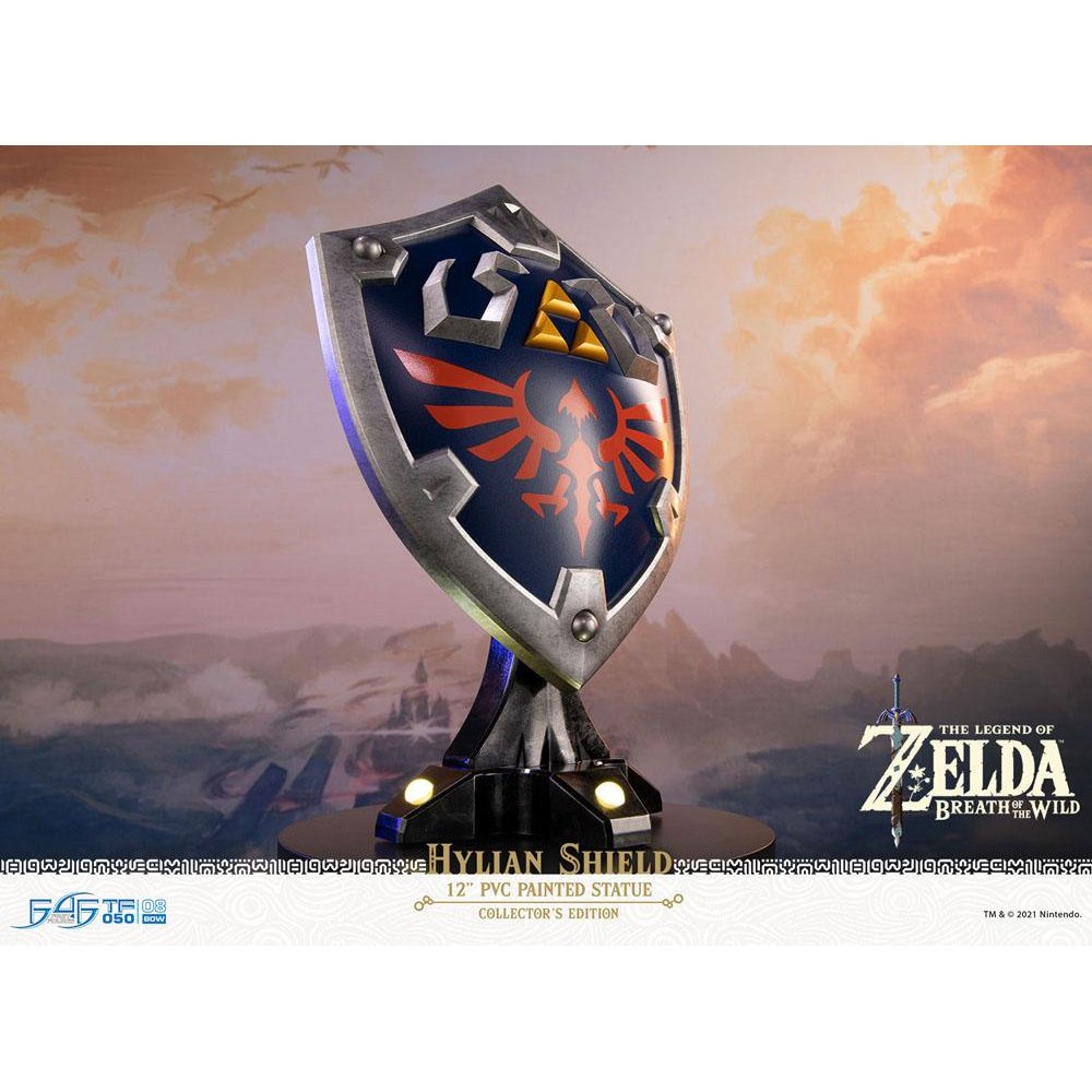 Hylian Shield Collectors Edition / First 4 Figures / 29 cm