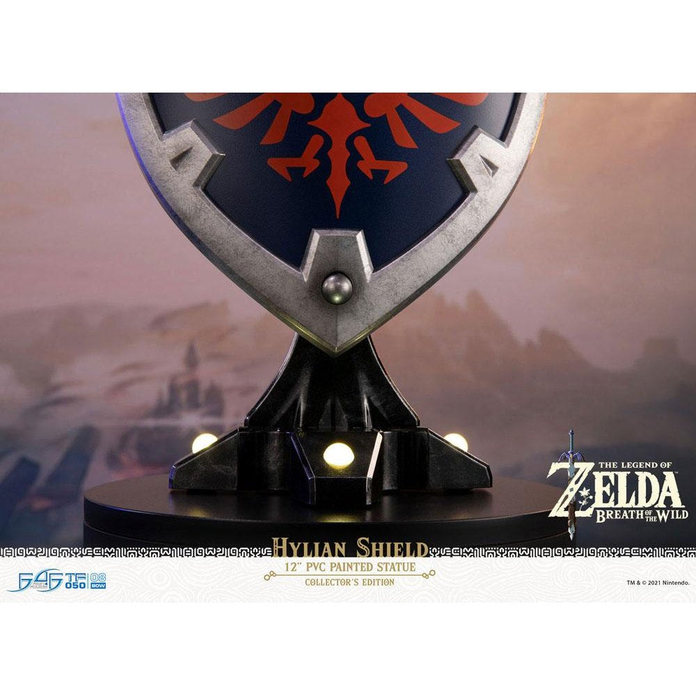 Hylian Shield Collectors Edition / First 4 Figures / 29 cm