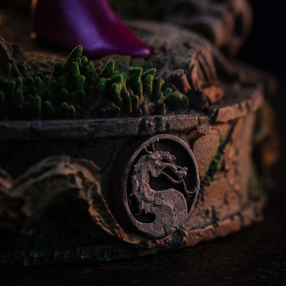 Mileena Resin Statue / Mortal Kombat / Iron Studios Art Scale / 22 cm