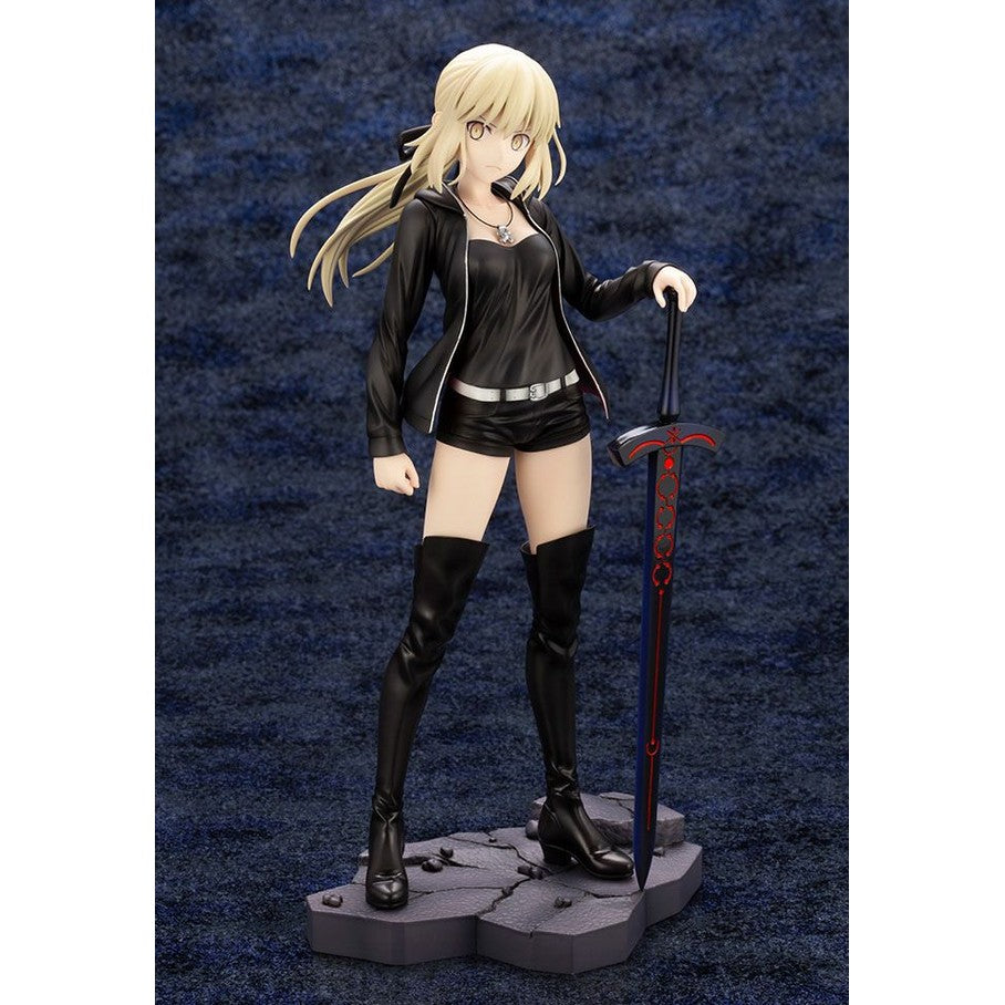Saber / Altria Pendragon Alter Casuel Ver. 24cm