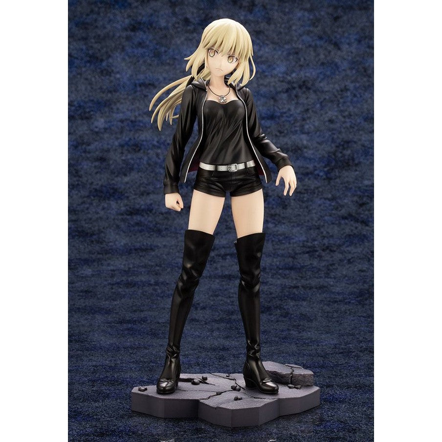 Saber / Altria Pendragon Alter Casuel Ver. 24cm