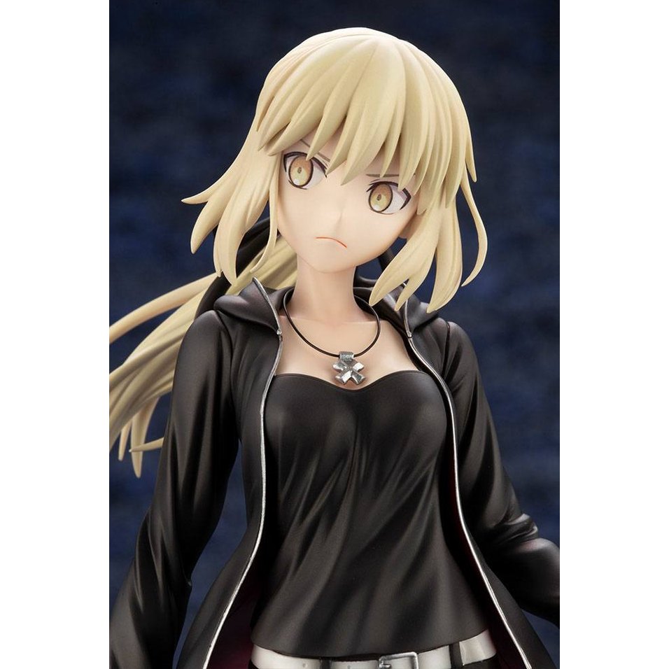 Saber / Altria Pendragon Alter Casuel Ver. 24cm