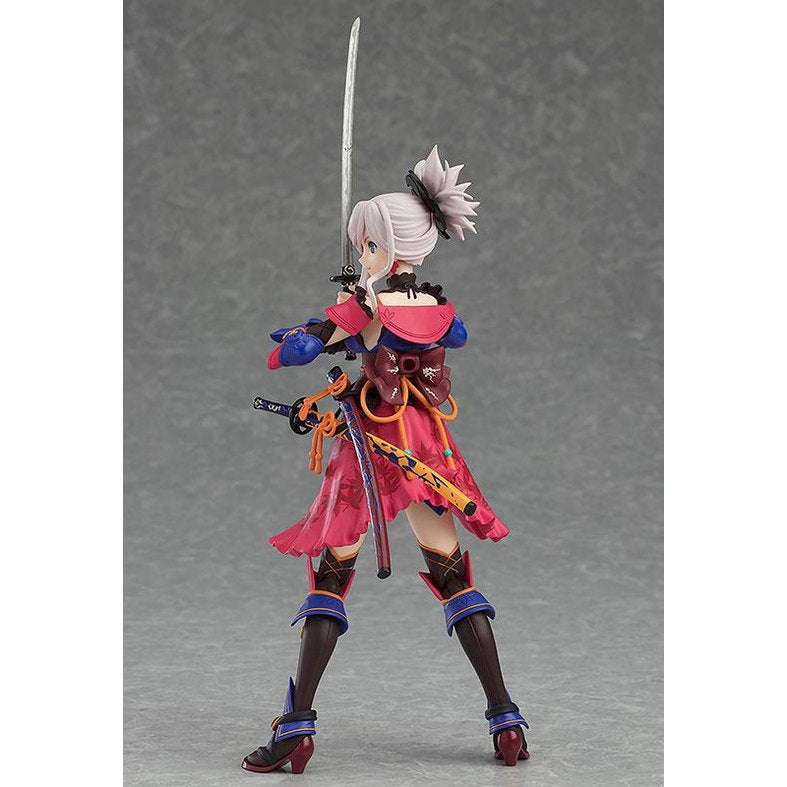 Saber / Miyamoto Musashi Figma