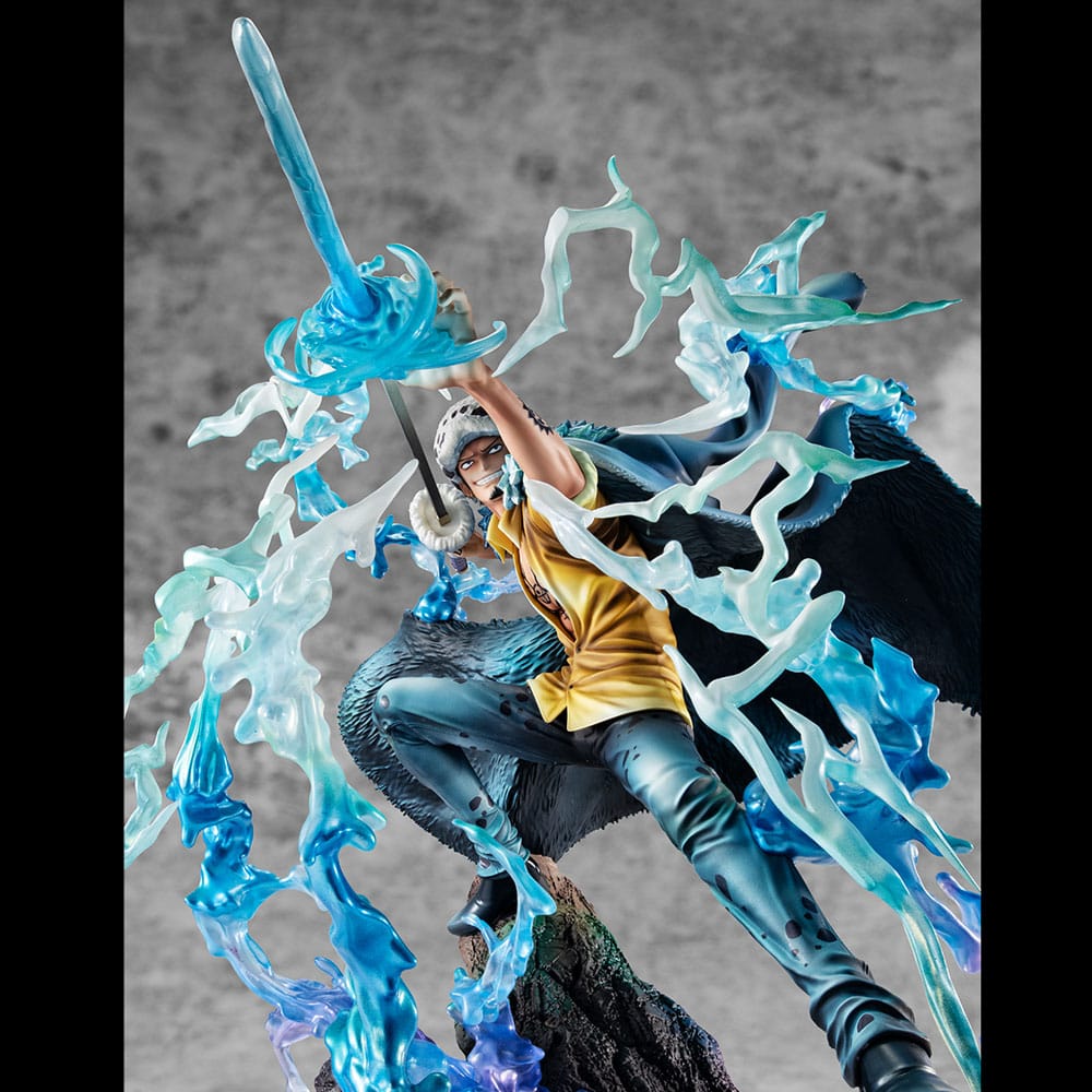 Trafalgar Law Statue / The Surgeon of Death Awaken Version / One Piece / Megahouse / 27 cm
