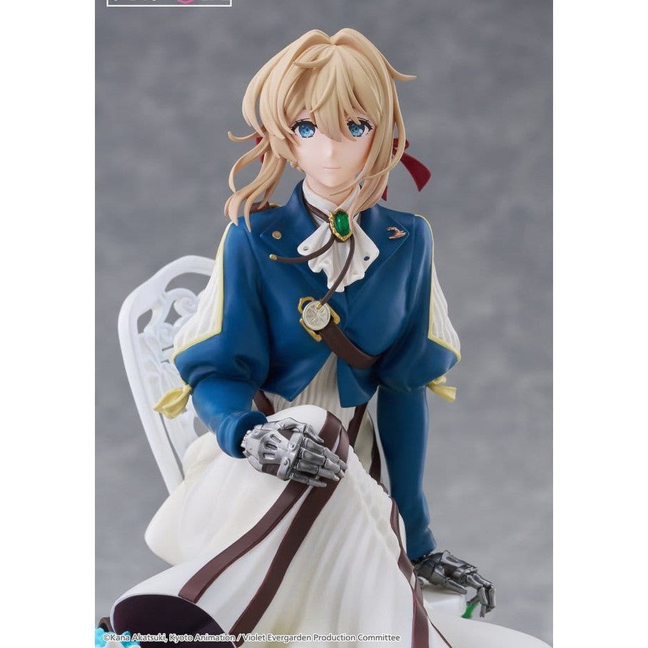 Violet Evergarden PVC Statue / Taito Dressta / 17 cm